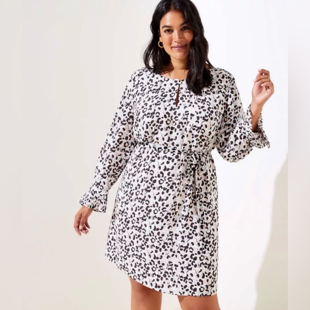 LOFT animal print dress with pleated cuffed . sleeves size small